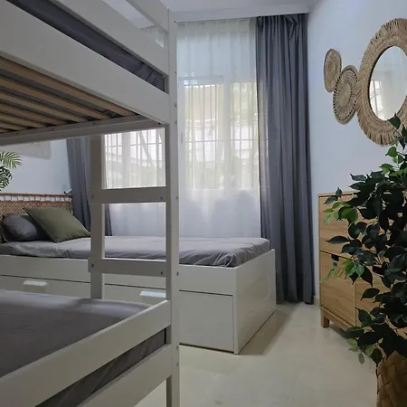 Beachfront Апартаменти